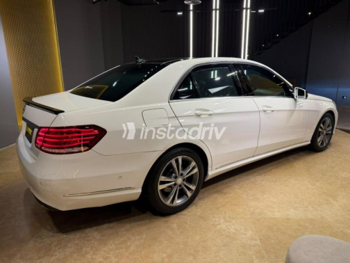 Mercedes E 180 2016 White Automatic Used for Sale in Cairo - 9