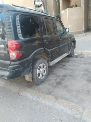 ماهيندرا سكوربيو 2008 أسود يدوي مستعملة للبيع في القاهرة