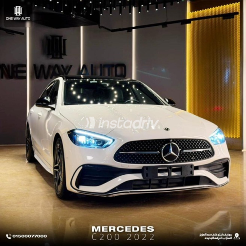 Mercedes C 200 2022 White Automatic Used for Sale in Cairo - 5