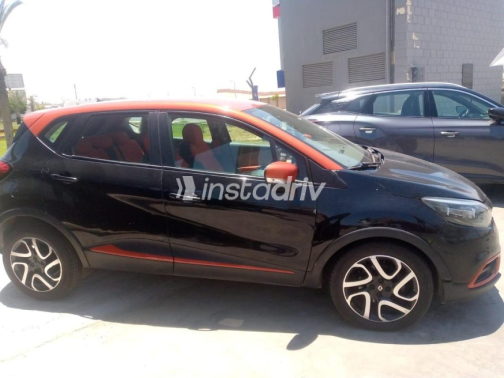 Renault Captur 2017 White Automatic Used for Sale in Greater Cairo ( Cairo + Giza) - 2