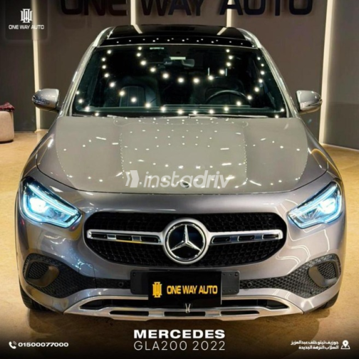 Mercedes GLA 200 2022 Mocha Automatic Used for Sale in Cairo - 2