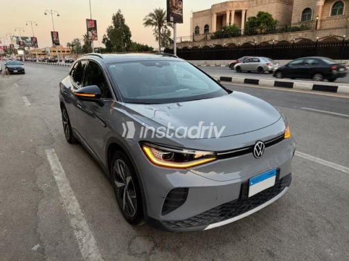 فولكس فاغن اي دي 4 2023 رمادي أوتوماتيك مستعملة للبيع في مصر الجديدة - 1