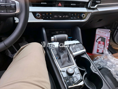 Kia Sportage 2025 Silver Automatic Used for Sale in Madinaty - 2