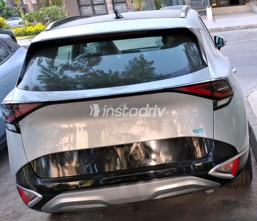 Kia Sportage 2025 Silver Automatic Used for Sale in Madinaty - 3