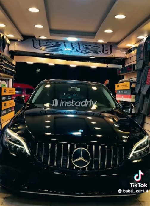 مرسيدس C 180 2020 أسود أوتوماتيك مستعملة للبيع في القاهرة - 3