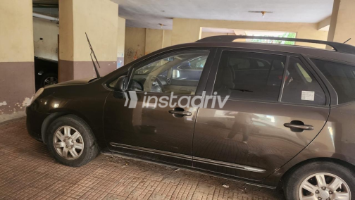 Kia Carens 2010 Brown Automatic Used for Sale in Sheraton - 5