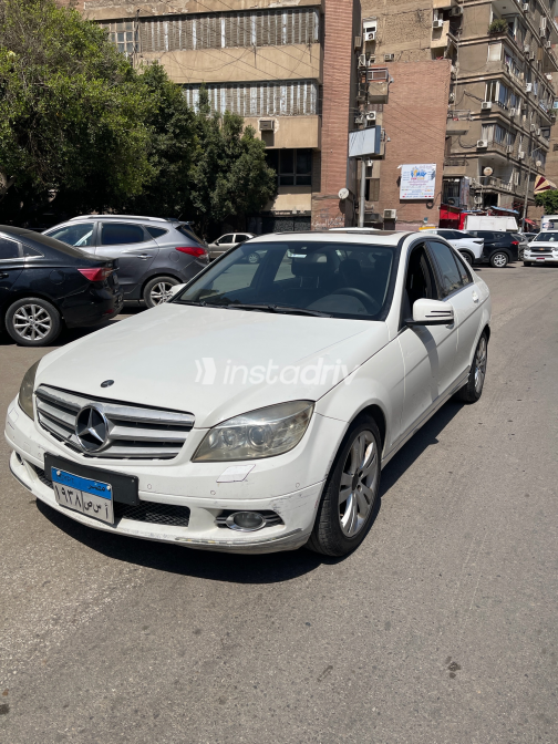 مرسيدس C 250 2010 أبيض أوتوماتيك مستعملة للبيع في مصر الجديدة - 3