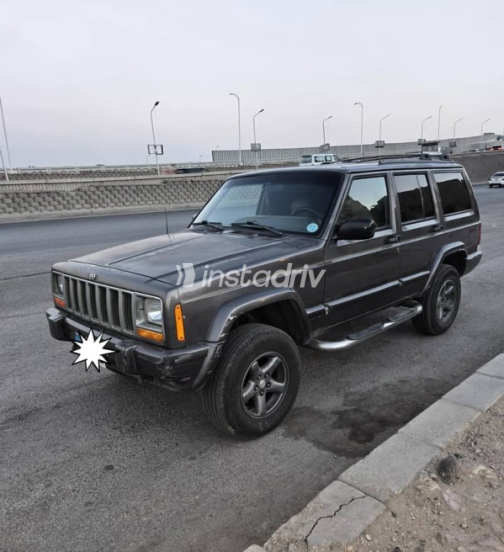 Jeep Cherokee 2000 Gray Automatic Used for Sale in Heliopolis - 3