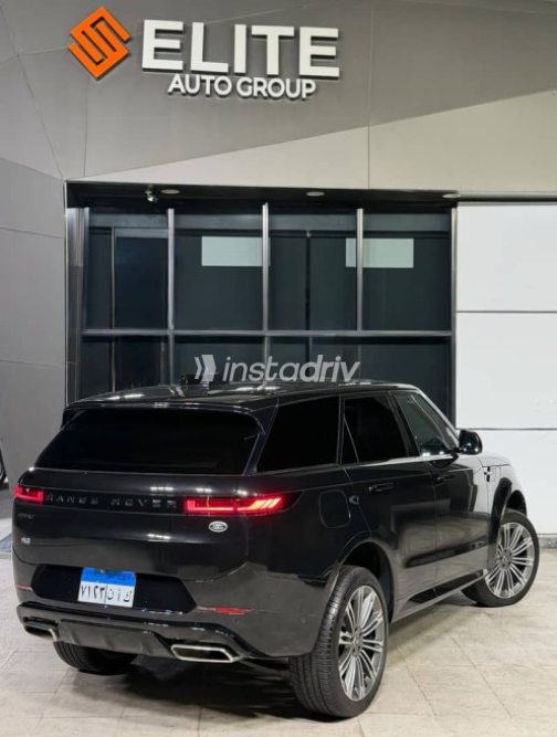 Land Rover Range Rover Sport 2023 Black Automatic Used for Sale in Giza - 5