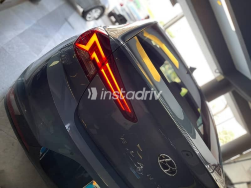 Hyundai Elantra 2026 Dark Blue Automatic Used for Sale in Cairo - 4