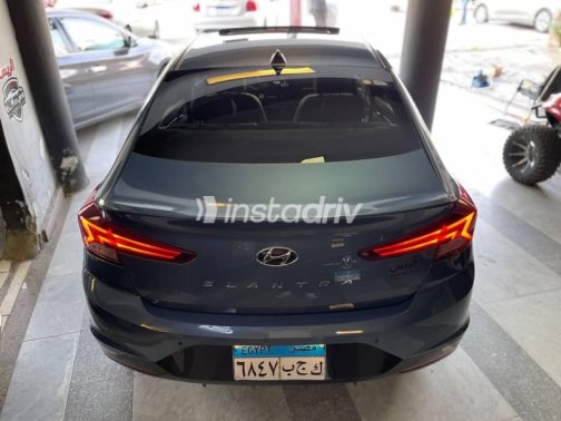 Hyundai Elantra 2026 Dark Blue Automatic Used for Sale in Cairo - 7