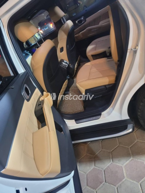 كيا سورينتو 2023 أبيض أوتوماتيك مستعملة للبيع في دمياط - 8