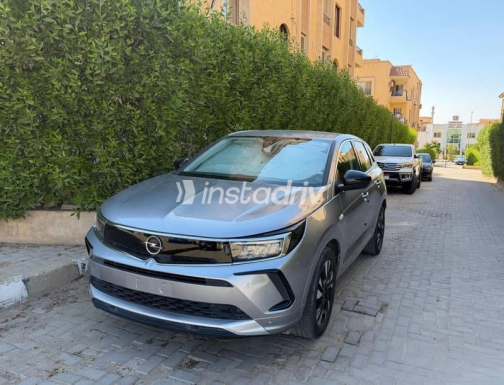 Opel Grandland 2024 Silver Automatic Used for Sale in Greater Cairo ( Cairo + Giza) - 1