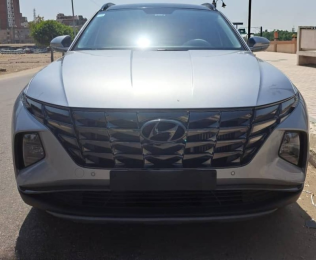 Hyundai Tucson 2024 Silver Automatic Used for Sale in Alexandria
