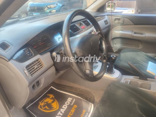 Mitsubishi Lancer 2004 Silver Manual Used for Sale in Giza - 7