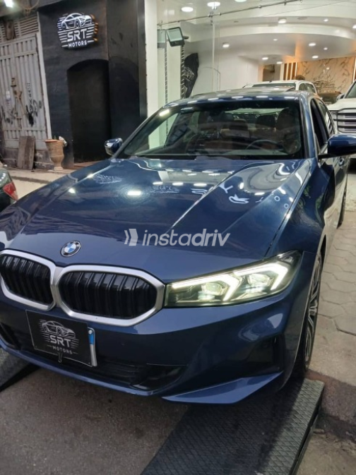 BMW 320 2024 Dark Blue Automatic Used for Sale in Mohandessin - 1
