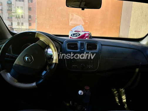 Renault Logan 2017 Silver Automatic Used for Sale in Ain Shams - 5