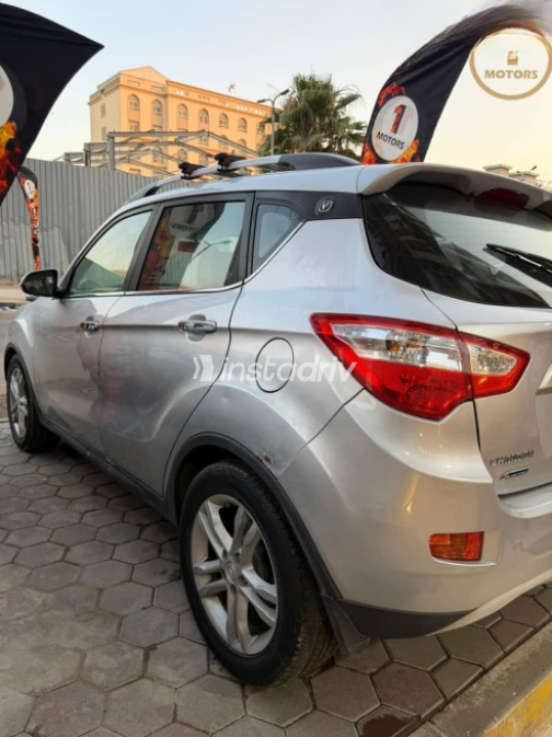 Changan CS 35 2016 Silver Automatic Used for Sale in Nasr city - 6