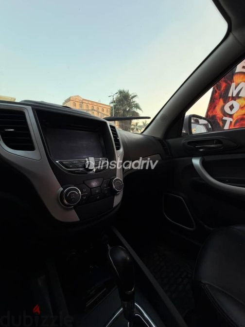 Changan CS 35 2016 Silver Automatic Used for Sale in Nasr city - 10