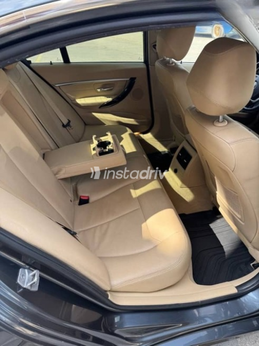 BMW 320 2018 Brown Automatic Used for Sale in Nasr city - 7