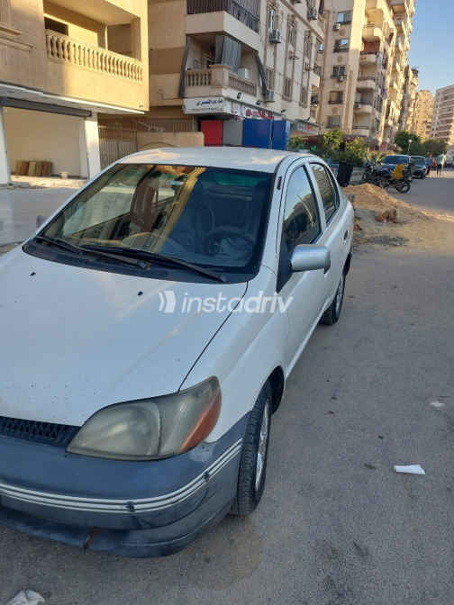 تويوتا ايكو 2000 أبيض يدوي مستعملة للبيع في مدينة نصر - 4