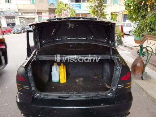 Hyundai Verna 2019 Black Manual Used for Sale in Alexandria - 9