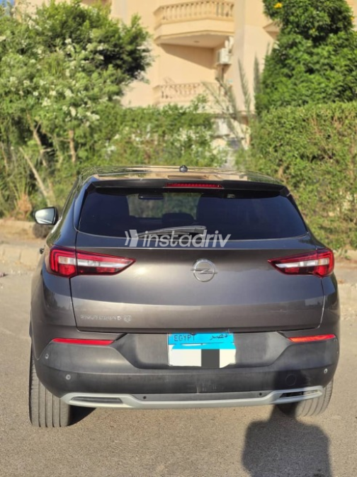 Opel Grandland 2021 Silver Automatic Used for Sale in Madinaty - 2