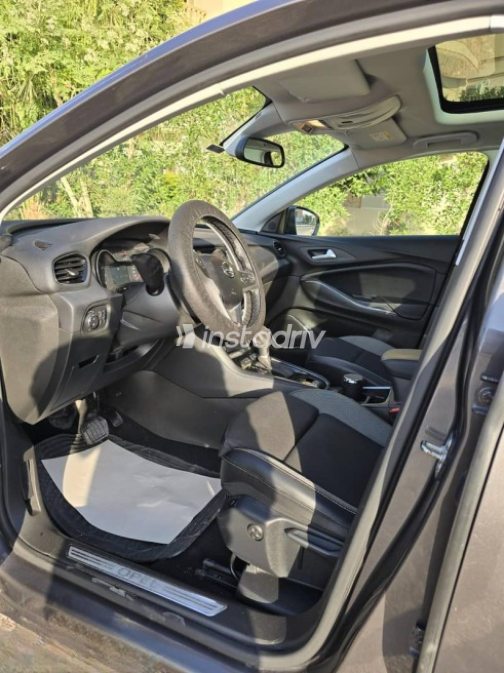 Opel Grandland 2021 Silver Automatic Used for Sale in Madinaty - 8