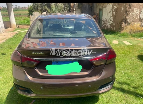 سوزوكى سياز 2015 بني أوتوماتيك مستعملة للبيع في الجيزة - 2