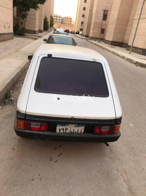 فيات 127 1982 أبيض يدوي مستعملة للبيع في مدينة بدر - 3