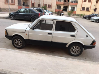 فيات 127 1982 أبيض يدوي مستعملة للبيع في مدينة بدر