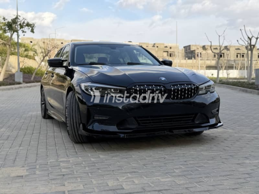 BMW 320 2020 Black Automatic Used for Sale in Cairo - 6