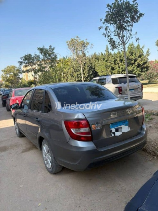Lada Granta 2023 Silver Automatic Used for Sale in Cairo - 2