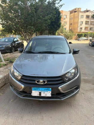 Lada Granta 2023 Silver Automatic Used for Sale in Cairo