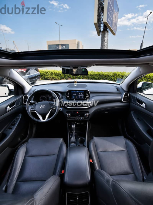 Hyundai Tucson 2019 White Automatic Used for Sale in Giza - 9