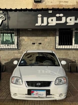 هيونداي فيرنا 2019 أبيض أوتوماتيك مستعملة للبيع في دمياط