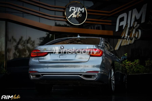 بي ام دبليو 740 2019 رمادي أوتوماتيك مستعملة للبيع في القاهرة - 5