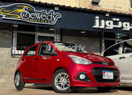 Hyundai I10 2016 Burgundy Automatic Used for Sale in Damietta - 1
