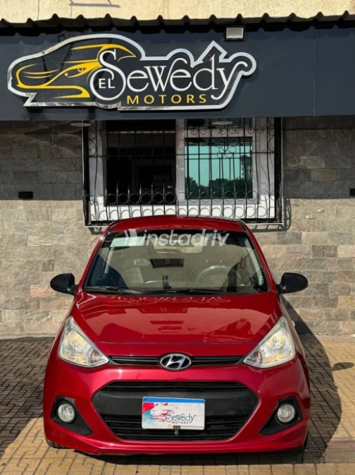 Hyundai I10 2016 Burgundy Automatic Used for Sale in Damietta - 3