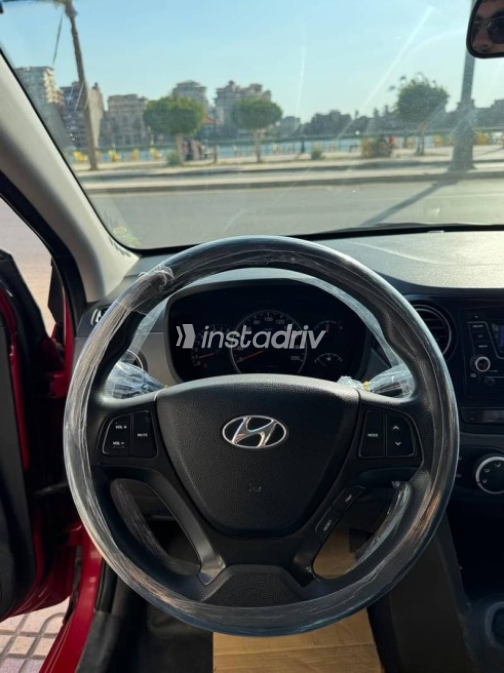 Hyundai I10 2016 Burgundy Automatic Used for Sale in Damietta - 7