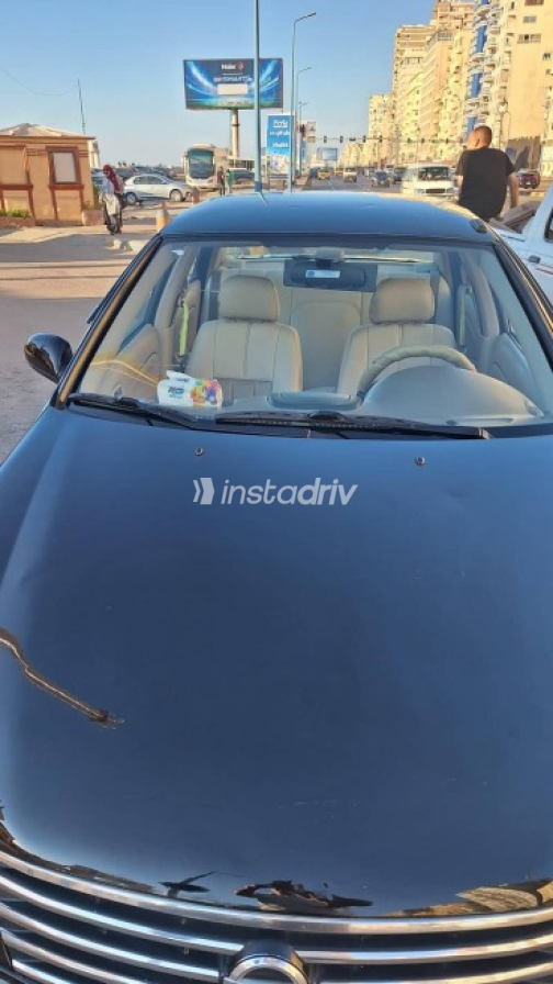 Nissan Sunny 2014 Black Automatic Used for Sale in Alexandria - 1