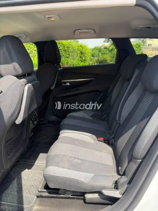 Peugeot 5008 2021 White Automatic Used for Sale in Cairo - 6