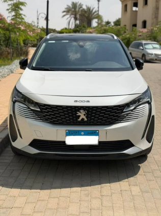 Peugeot 5008 2021 White Automatic Used for Sale in Cairo