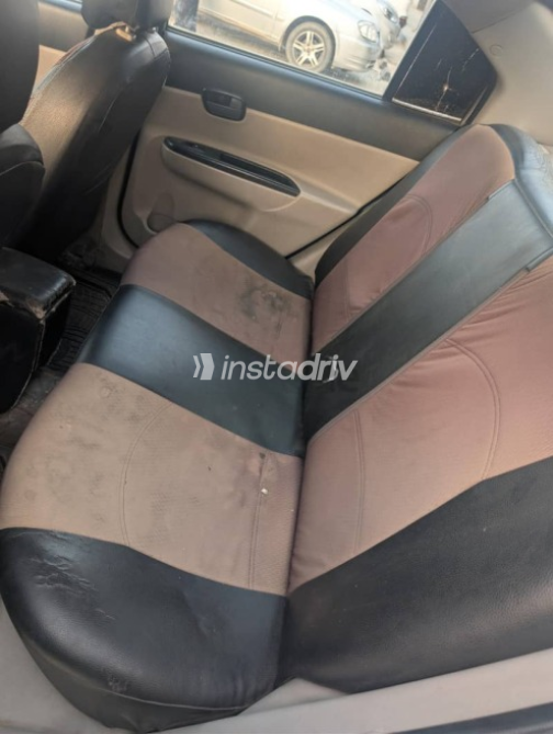 Hyundai Accent 2007 Silver Manual Used for Sale in Greater Cairo ( Cairo + Giza) - 6