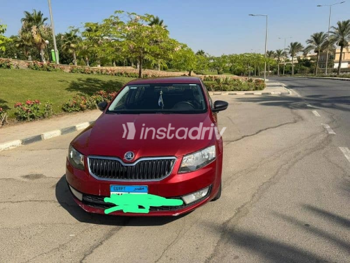 Skoda Octavia 2016 Burgundy Automatic Used for Sale in Cairo - 1