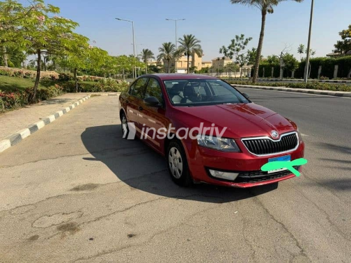 Skoda Octavia 2016 Burgundy Automatic Used for Sale in Cairo - 3