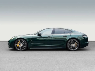 Porsche Panamera 2023 Green Automatic Used for Sale in Cairo