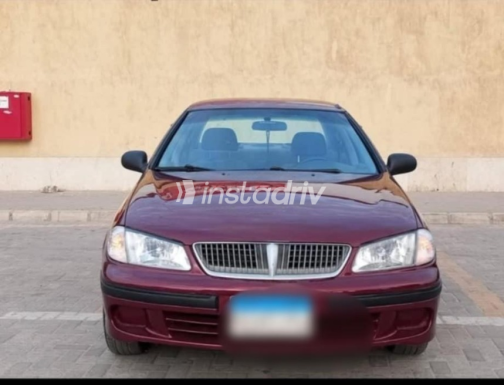 Nissan Sunny 2001 Dark Red Automatic Used for Sale in Cairo - 1