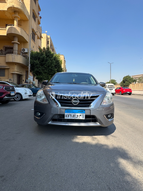 Nissan Sunny 2020 Gray Automatic Used for Sale in Heliopolis - 4