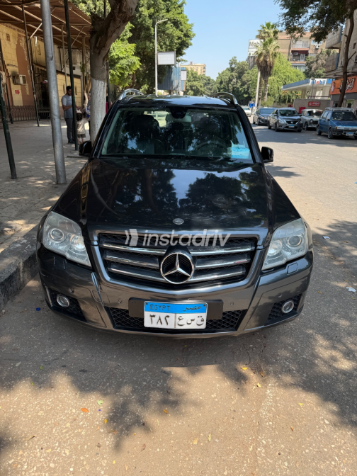 Mercedes CLK 2010 Gray Automatic Used for Sale in Maadi - 2